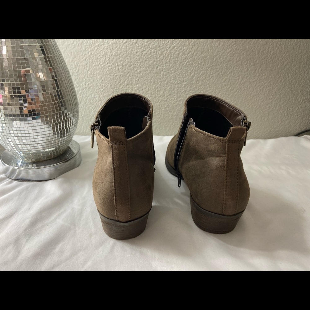 Brown booties - Picture 3 of 4